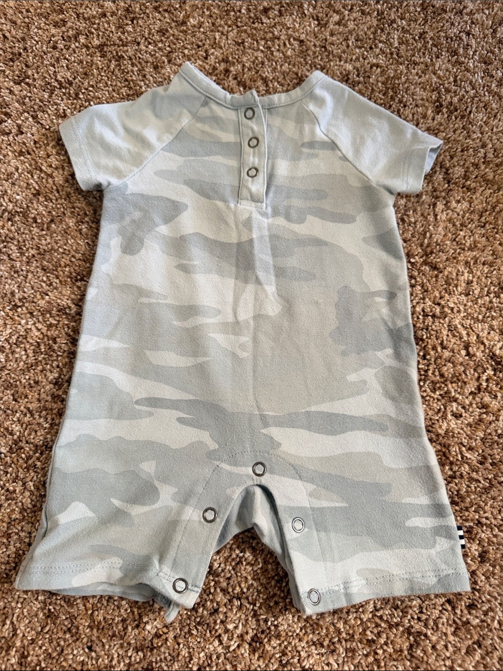 Splendid Light Gray Camo Short Sleeve One-Piece Bodysuit